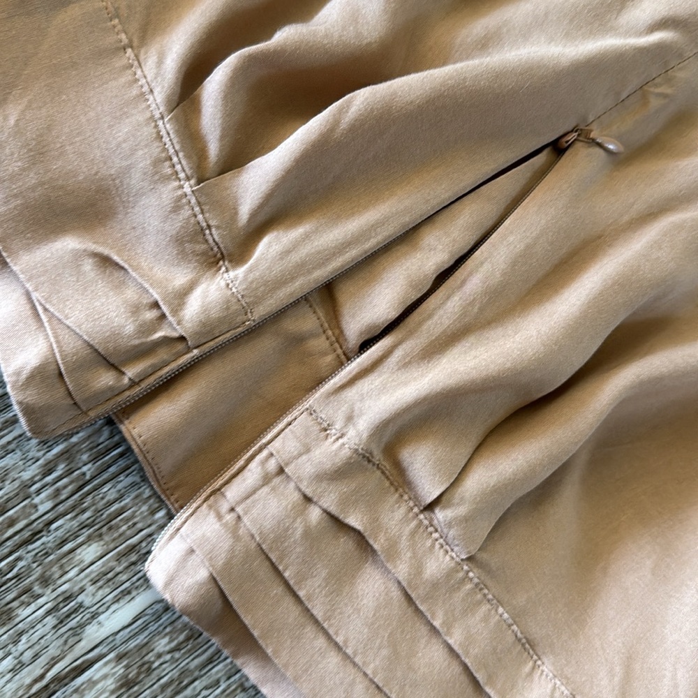 EXPRÉSS BEAUTIFUL TAN BLOUSE OPEN CHEST, XXS - Picture 9 of 12